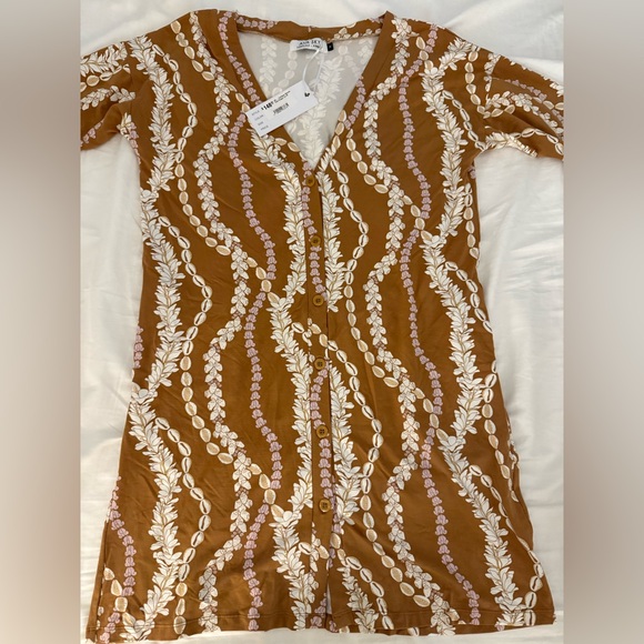 Made in Hawaii last year exclusive with pockets cute and comfy - Picture 1 of 2